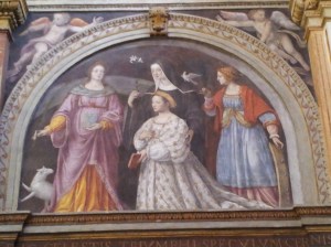 Die Stifterin Ippolita Sforza in höfischer Kleidung aus der Mitte des 16. Jahrhunderts Hl. Agnes, Hl. Scholastika und Hl. Katherina v. Alexandrien