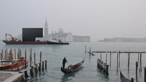 Bauteile auf dem Weg zu den Giardini  Foto: Denton Corker Marshall