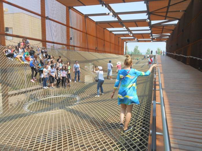 Das Netz ist eine Hetz für die Kinder!