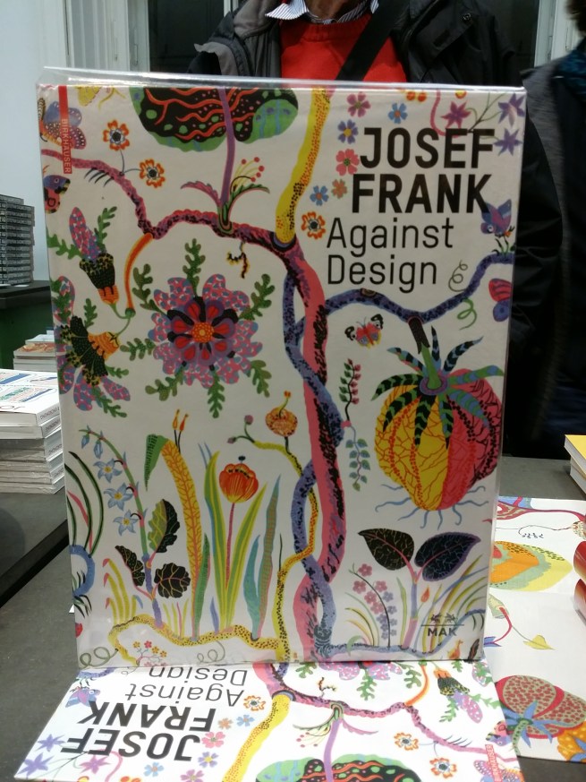 Der Katalog ist um 51,40 EUR leider kein Schnäppchen