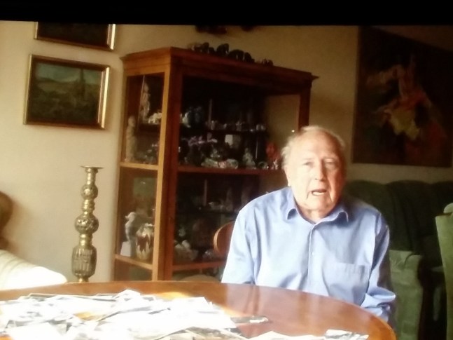 Erich Rietenauer inmitten seiner Erinnerungen (Filmausschnitt)