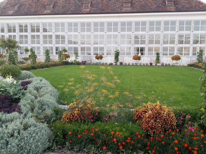 Eine der beiden Orangerien