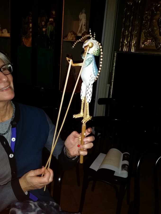 Mit einem nachgebauten "Zipizip" kann man es selbst probieren...