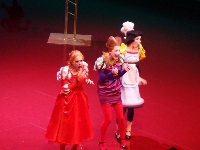 v.l.n.r.: Dorothee Hartinger, Stefabie Dvorak, Marta Kizyma